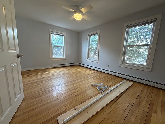3rd image of 103 N Winooski Ave APT 1