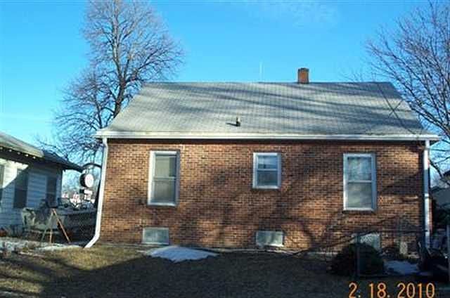 2nd image of 1319 Court St