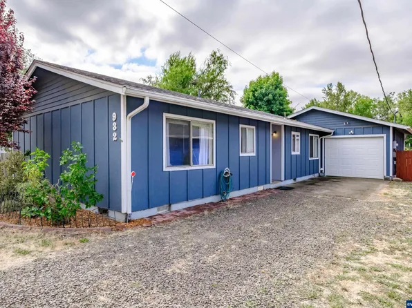 932 Kirk Ave, Brownsville, OR 97327