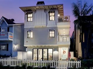 420 31st St, Manhattan Beach, CA 90266