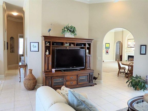 5th image of 2631 Edmund Dr