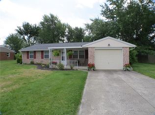 811 Primrose Dr, Wapakoneta, OH 45895
