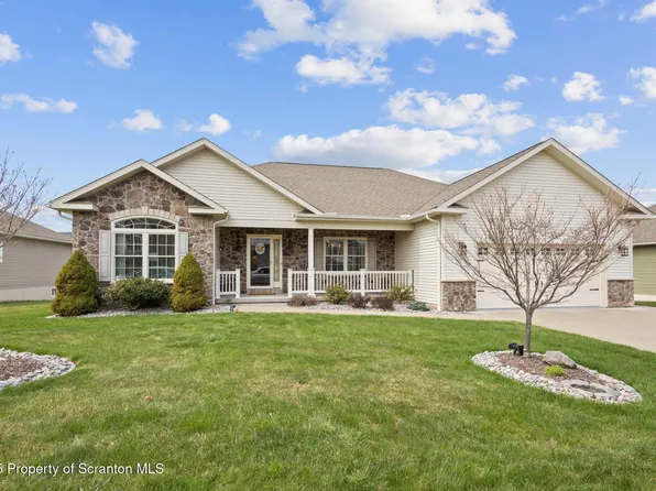 125 S Cougar Dr #L-13, Archbald, PA 18403