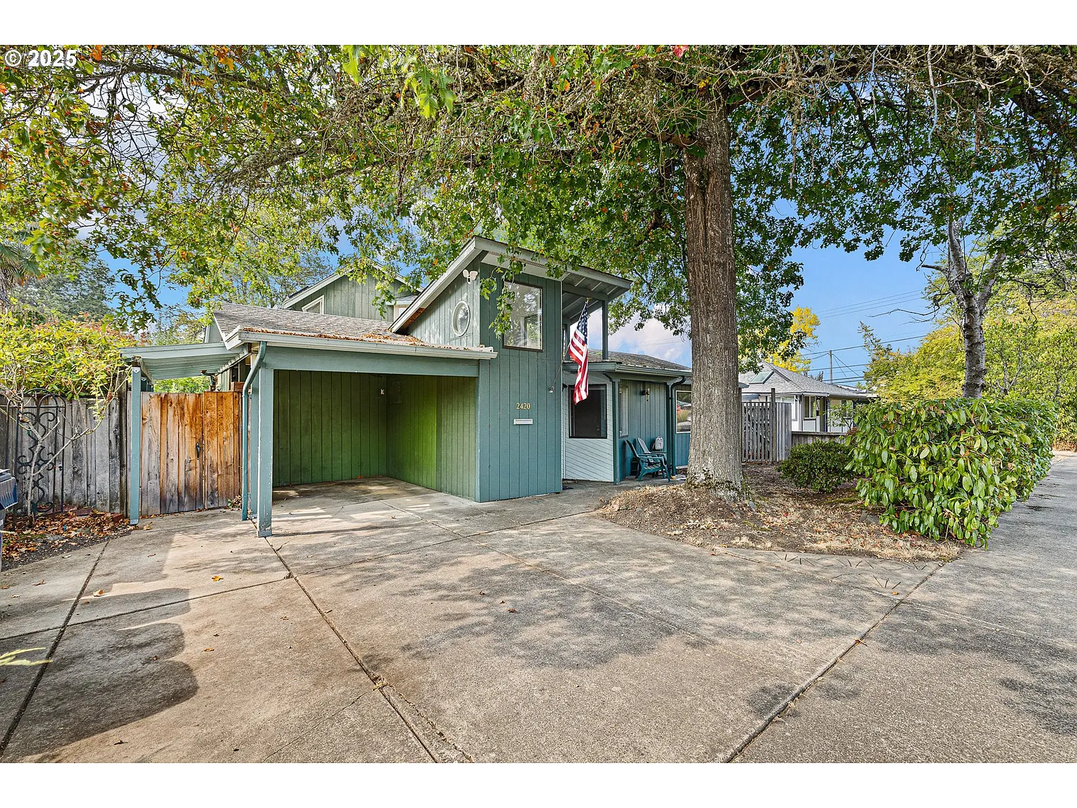 2420 Adams St photo 1