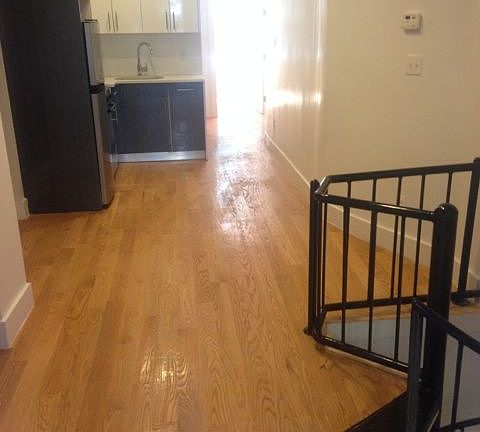 3rd image of 37 Montrose Ave