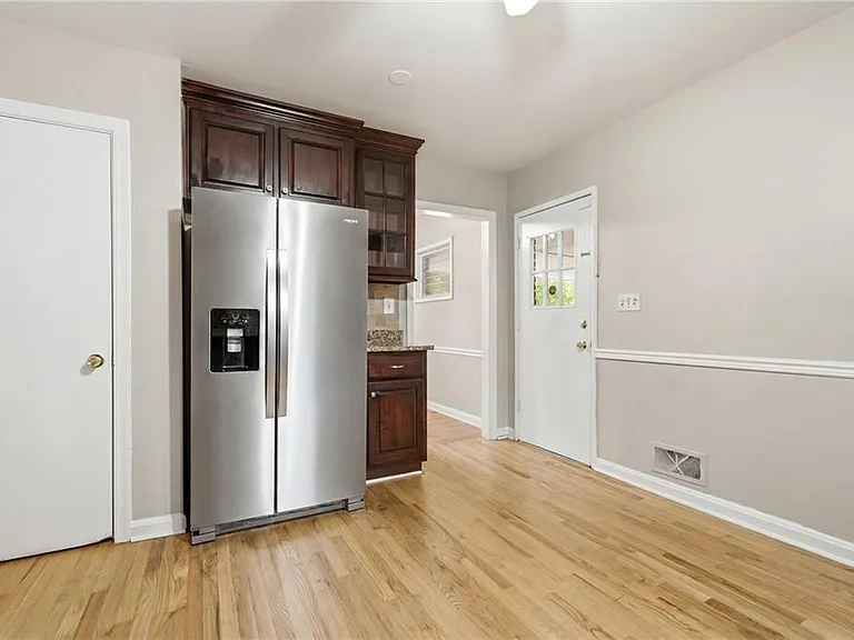 2140 Oakawana Dr NE — Photo 19