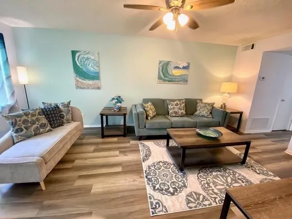 53 Woodland Dr APT 105, Vero Beach, FL 32962
