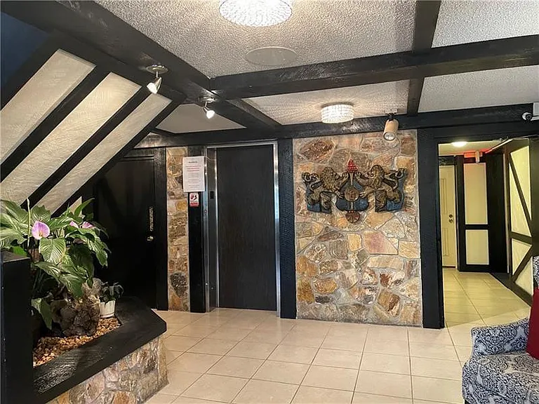 3690 Inverrary Dr #2Z — Photo 30