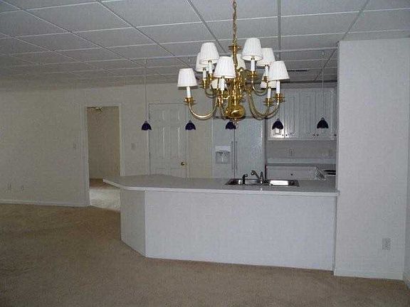 2nd image of 1015 Holly Dr