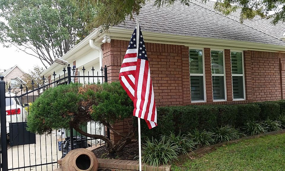 1st image of 8340 Thornhill Dr