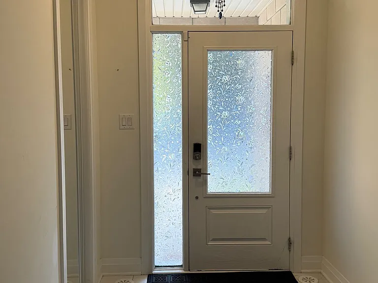 209 The Donway E — Photo 3