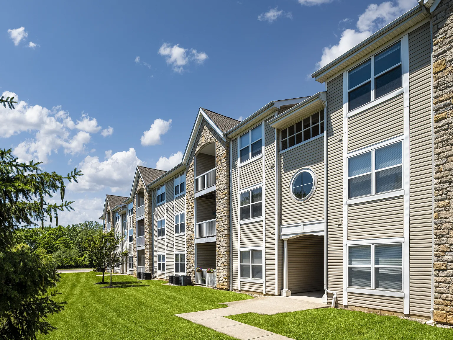 Arbors at Turnberry — Photo 1