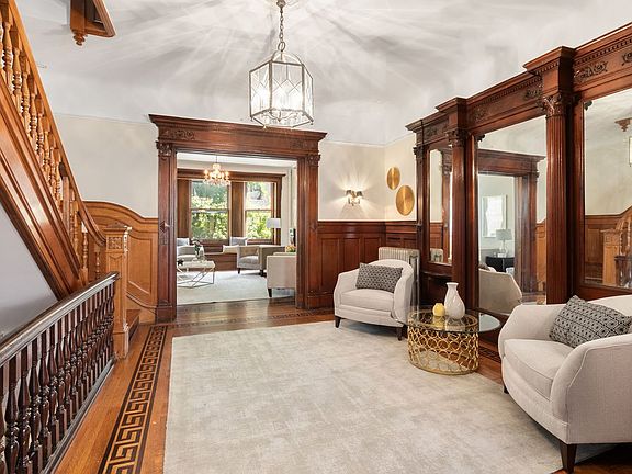4th image of 452 W 142nd St #1