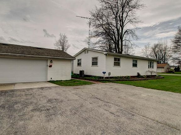 4th image of 5455 N Elk St