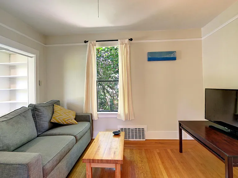 6526 Jones Ave NW — Photo 6