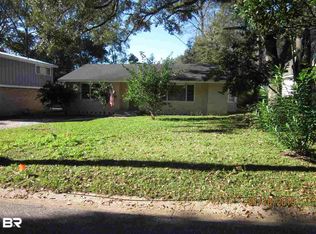 370 Liberty St, Fairhope, AL 36532