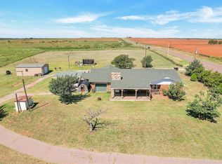19042 Highway 152, Sayre, OK 73662