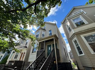 3621 W Wolfram St APT 2, Chicago, IL 60618