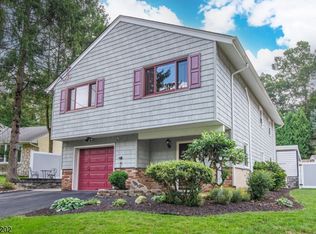 656 Succasunna Rd, Landing, NJ 07850