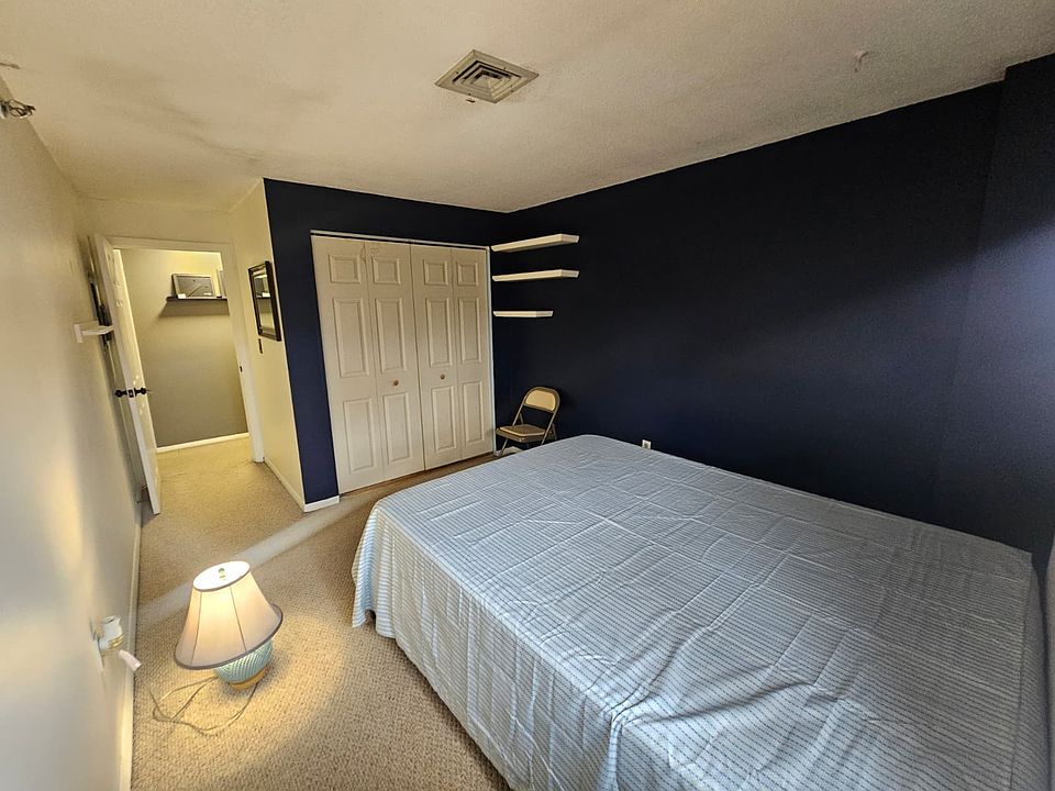 1st image of 333 Abbott Farm Ln