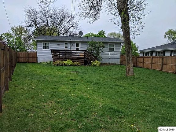 2nd image of 104 17th St SE