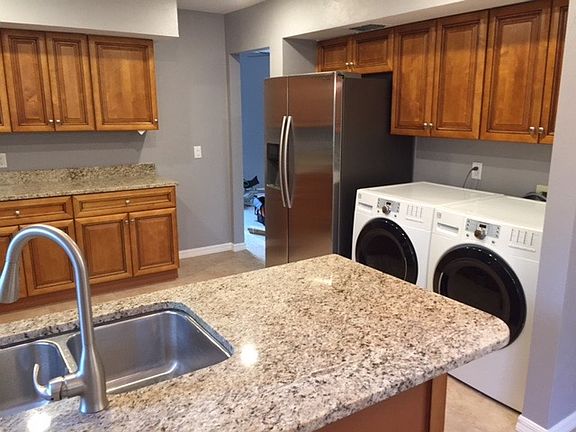 4th image of 4 Broadmore Cir