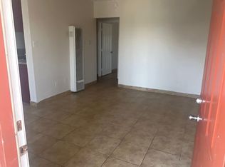 1 Bed/1 Bath $1845, Santa Ana, CA 92703