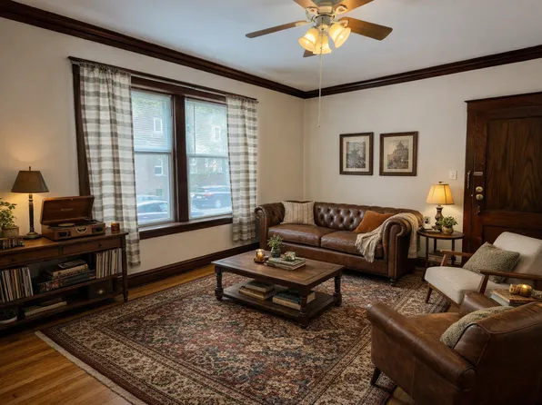 3239 W Cullom Ave #1, Chicago, IL 60618