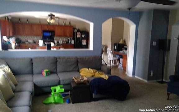 4th image of 11103 Montague Trl