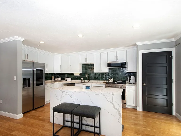 138 Elm St #30 — Photo 2