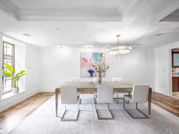 140 East 63rd Street 5C image 3 of 11
