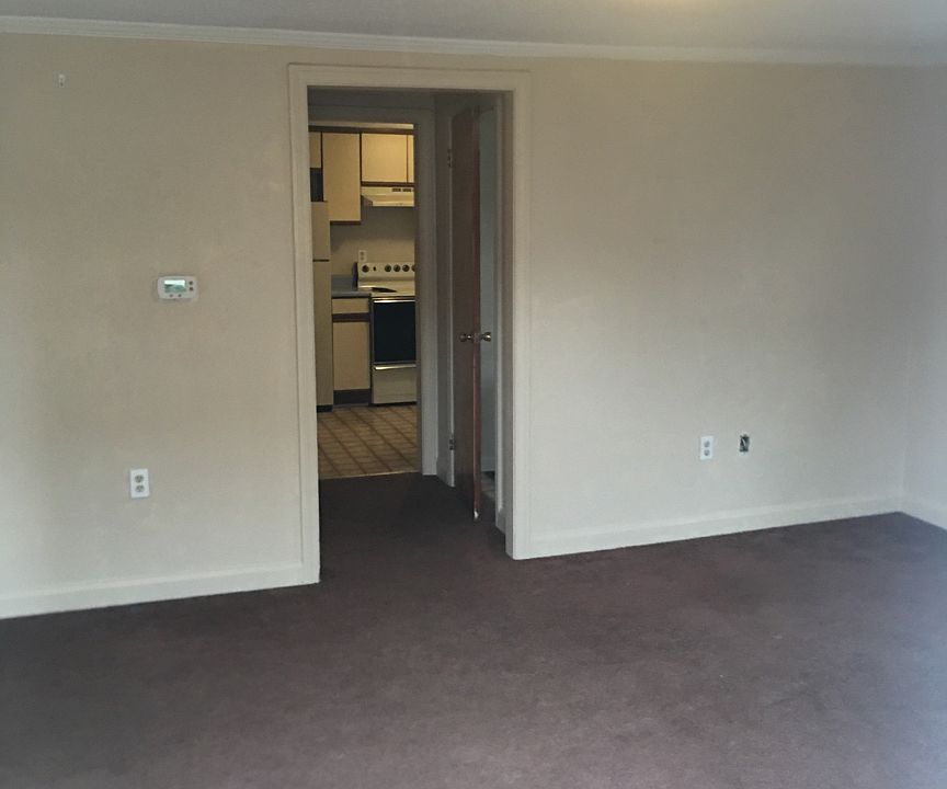 2nd image of 1416 1/2 4th Ave W #2