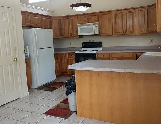 5th image of 204 Skyview Dr