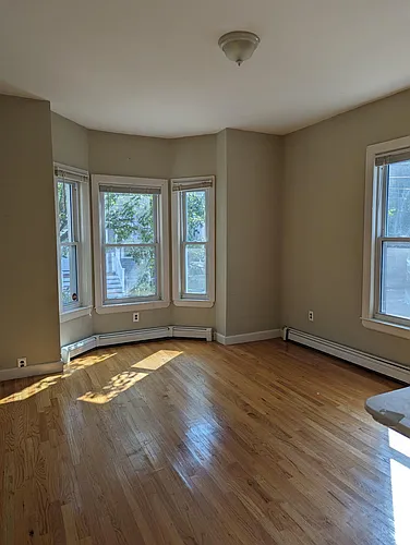 19 Houghton St #1 Photo 1