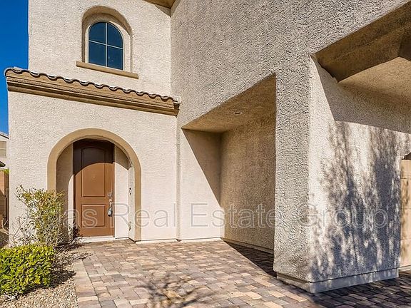 3rd image of 6851 Stonetrace St