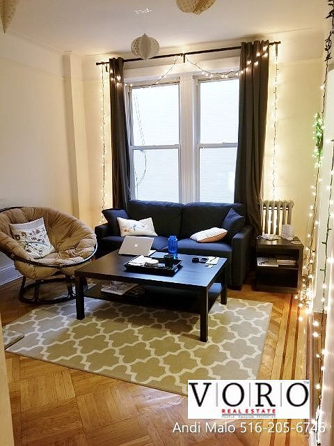 1st image of 2717 24th Ave APT 2