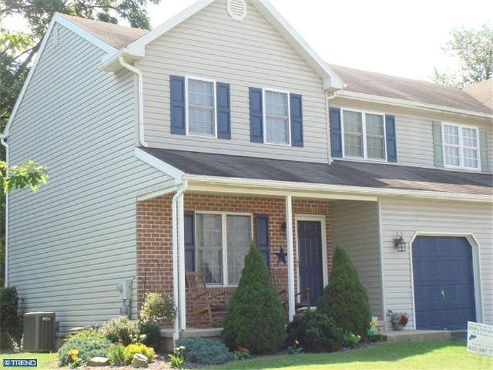1st image of 230 Hickory Dr