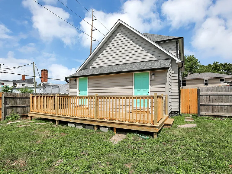 1117 E Naomi St — Photo 21