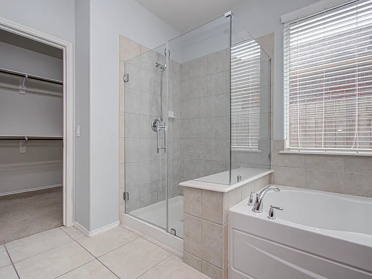7142 Breton Bay Pass — Photo 27