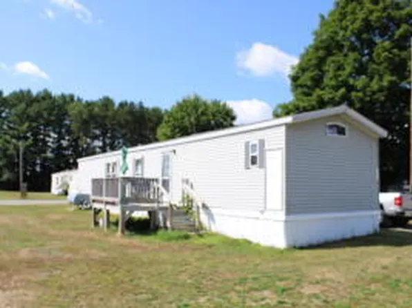 72 Harvey Park #72, Skowhegan, ME 04976