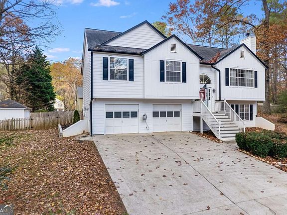 5th image of 384 Springbrooke Trl