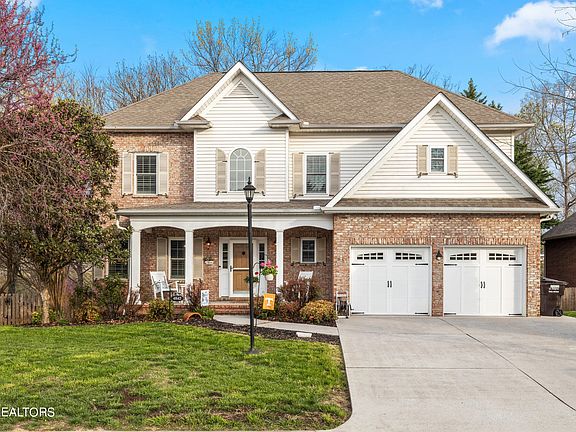 2nd image of 4842 Ivy Rose Dr