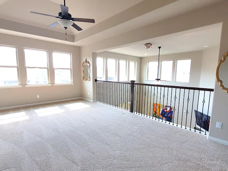 810 Elm Park Dr — Photo 17