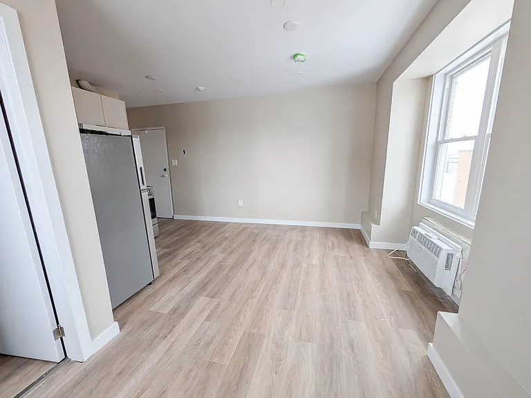 5824 Main St #A — Photo 5