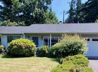 19104 NE Clackamas St, Portland, OR 97230