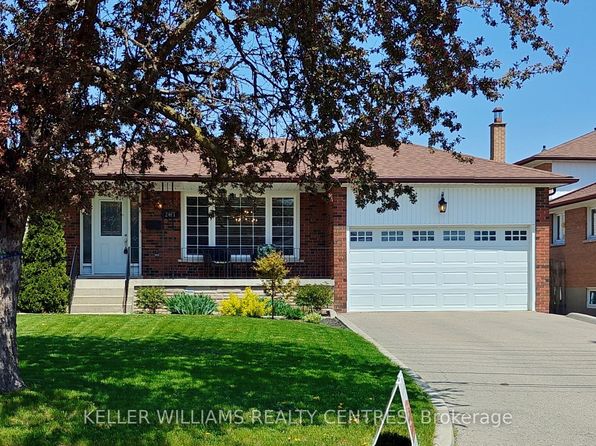 2461 Hensall St E, Mississauga, ON L5A 2T1