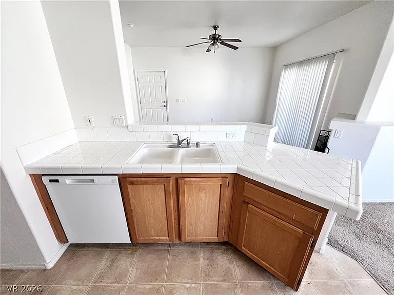 2121 Echo Bay St #204 — Photo 6