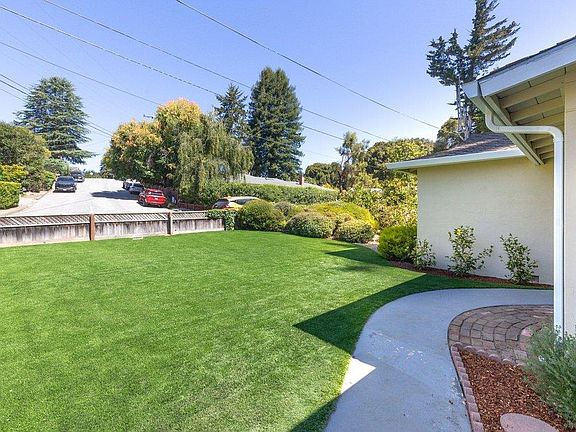 3rd image of 302 Coronado Dr
