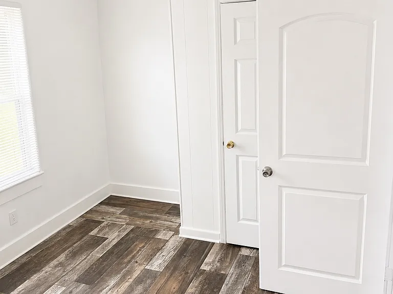 Versatile Third Bedroom_ideal as a bedroom, nursery, guest room, or home office.