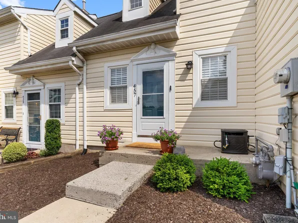 457 Marion Ct, Holland, PA 18966